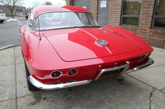 Chevrolet Corvette 1962 image number 26