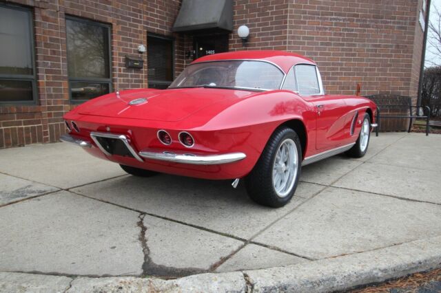 Chevrolet Corvette 1962 image number 27