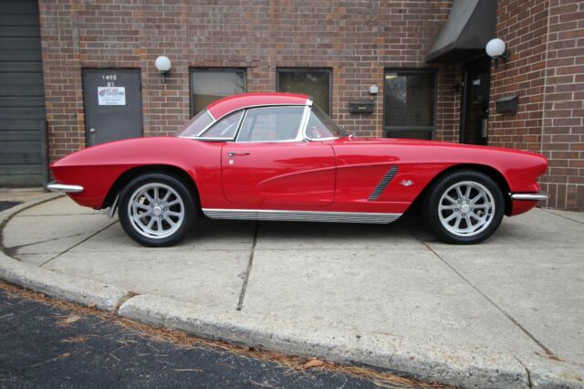 Chevrolet Corvette 1962 image number 29