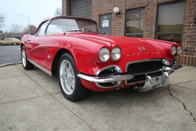 Chevrolet Corvette 1962 image number 31