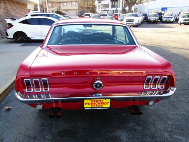 Ford Mustang 1967 image number 2