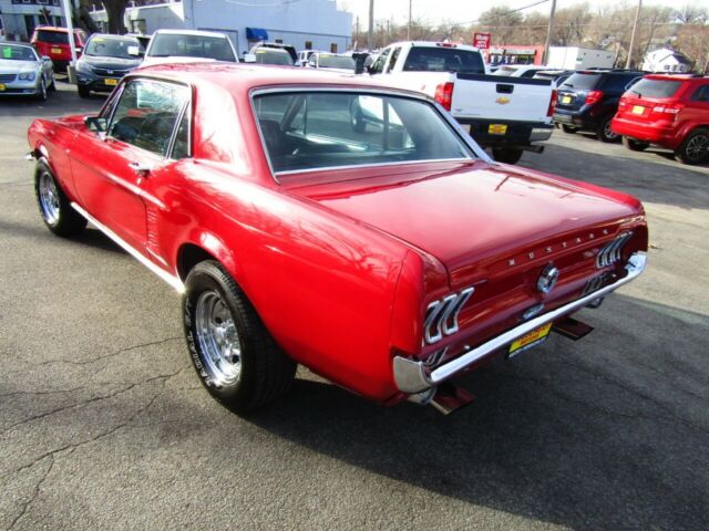 Ford Mustang 1967 image number 32