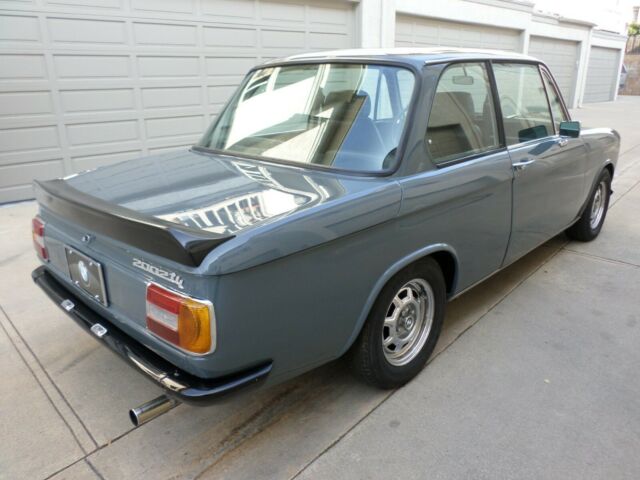 BMW 2002 1974 image number 2