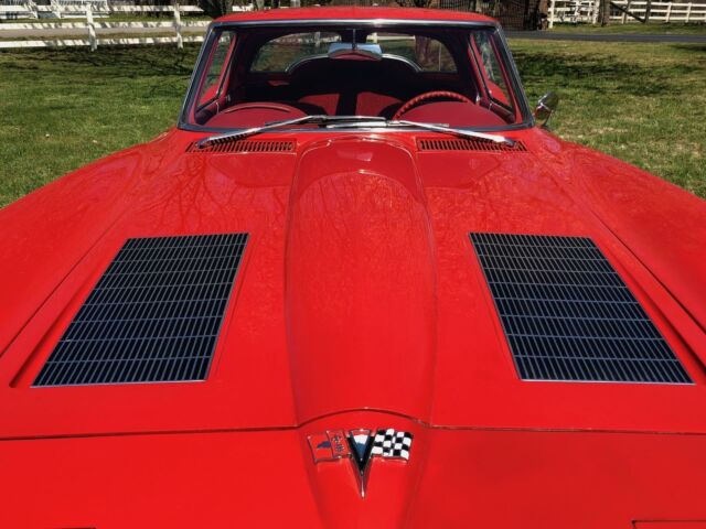 Chevrolet Corvette 1963 image number 14