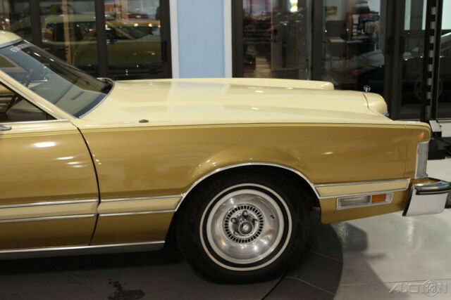 Ford Thunderbird 1976 image number 44