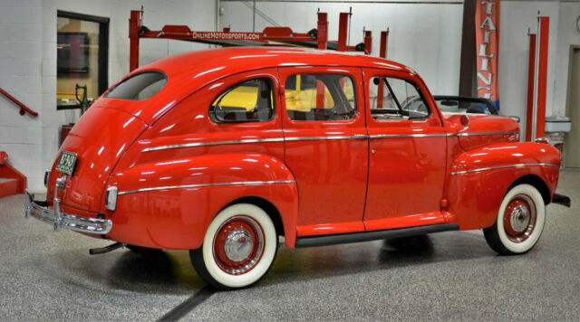 Ford Super Deluxe 1941 image number 2