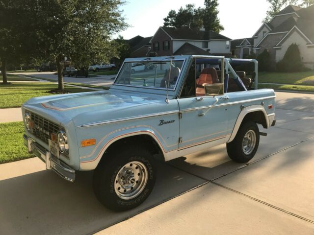 Ford Bronco 1974 image number 1