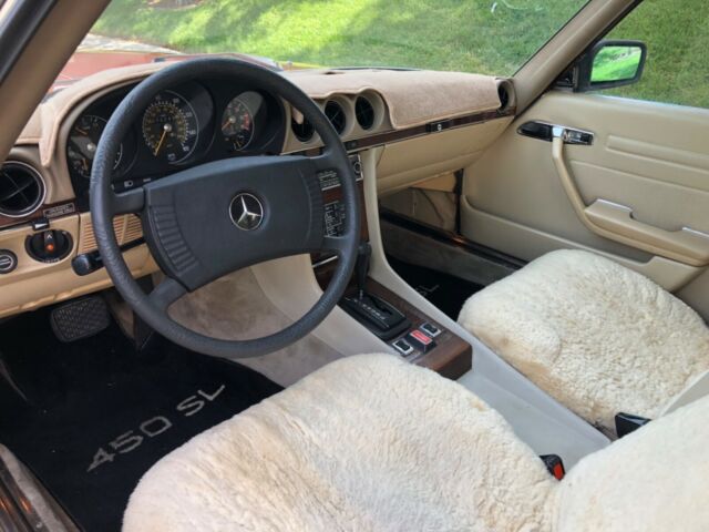 Mercedes-Benz SL-Class 1978 image number 14