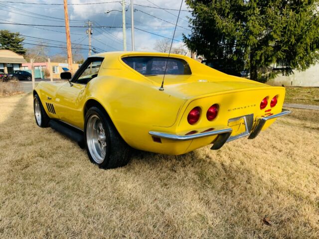 Chevrolet Corvette 1968 image number 28