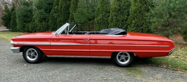 Ford Galaxie 1964 image number 2