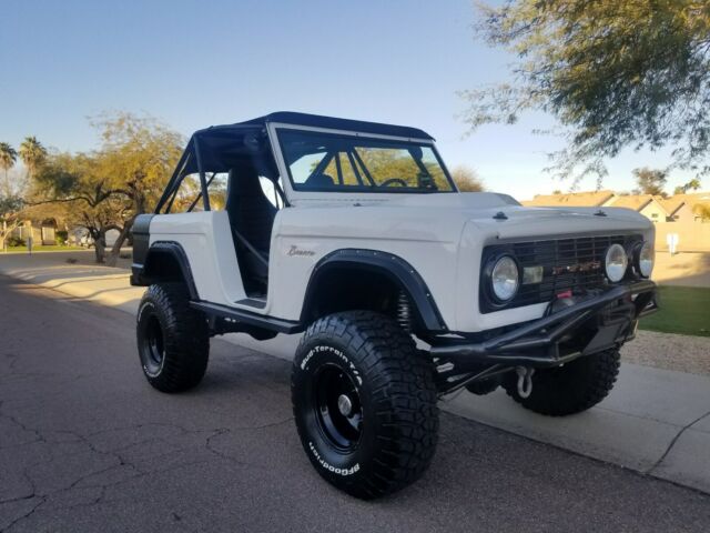 Ford Bronco 1966 image number 11