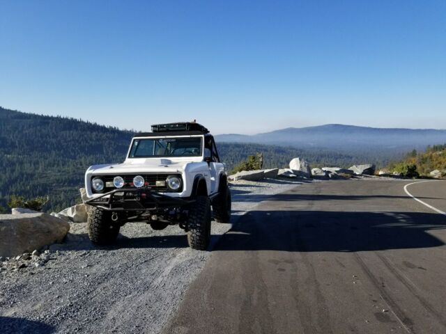 Ford Bronco 1966 image number 14