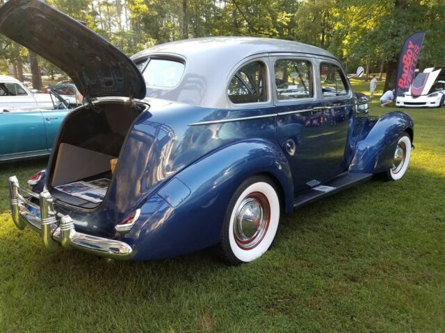 Studebaker President 1940 image number 1