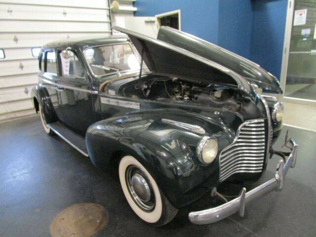 Buick Special 1940 image number 11