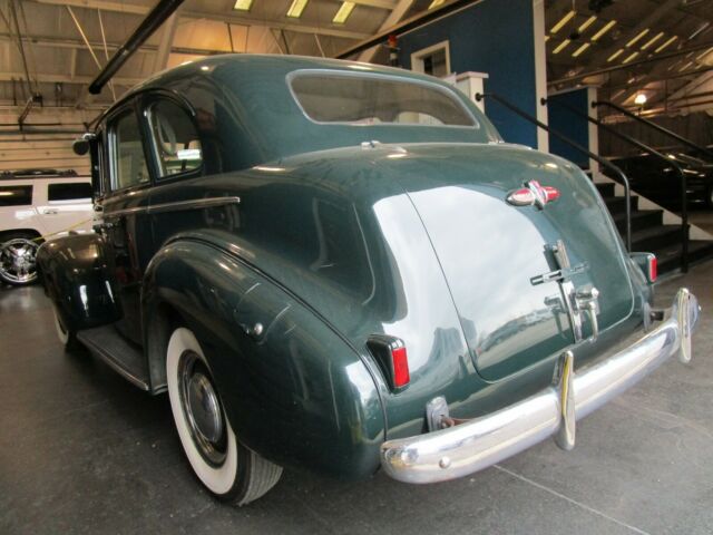 Buick Special 1940 image number 29