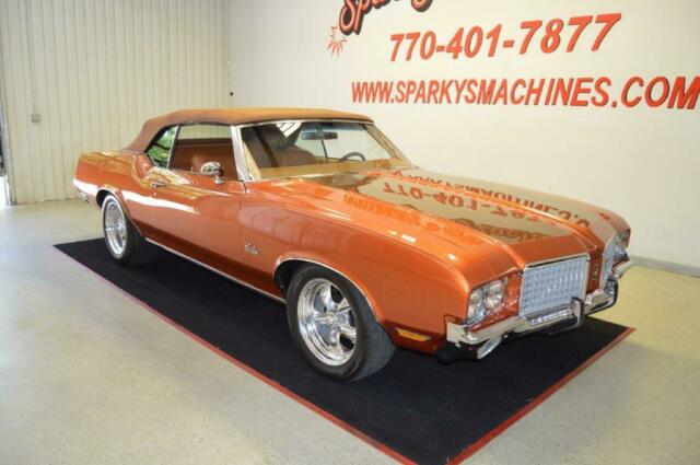 Oldsmobile Cutlass 1972 image number 0