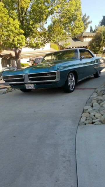 Pontiac Grand Prix 1967 image number 0