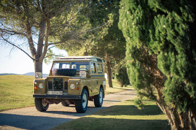 Land Rover 88 1979 image number 16