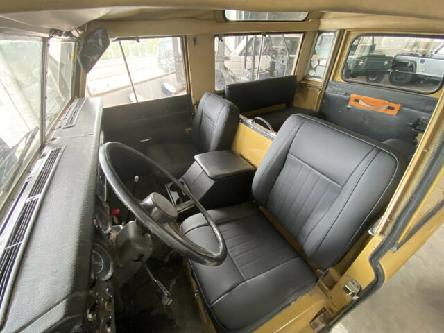 Land Rover 88 1979 image number 27