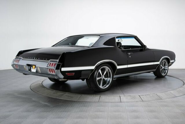 Oldsmobile Cutlass 1972 image number 1