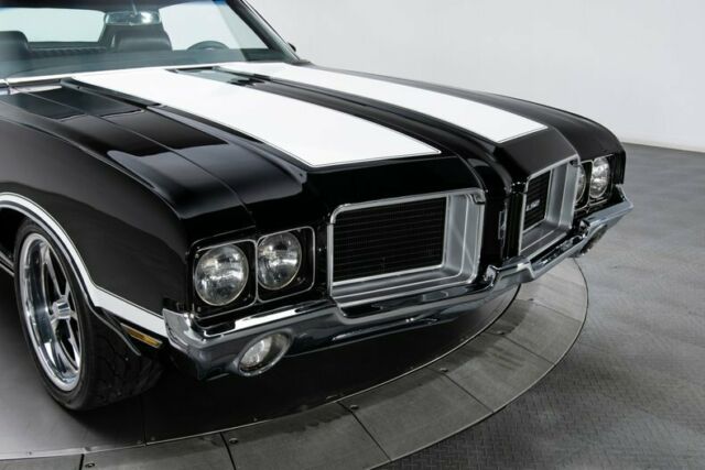 Oldsmobile Cutlass 1972 image number 13