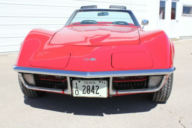 Chevrolet Corvette 1971 image number 14