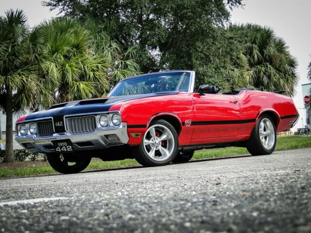 Oldsmobile Cutlass 1970 image number 25