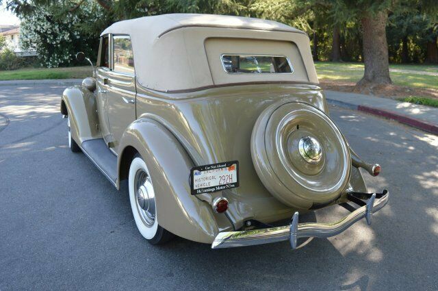 Ford Convertible Sedan 1936 image number 1