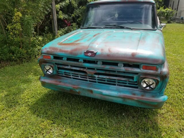 Ford F-250 1966 image number 0