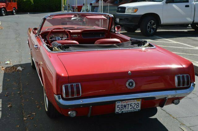 Ford Mustang 1965 image number 18