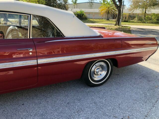 Pontiac Bonneville 1962 image number 28