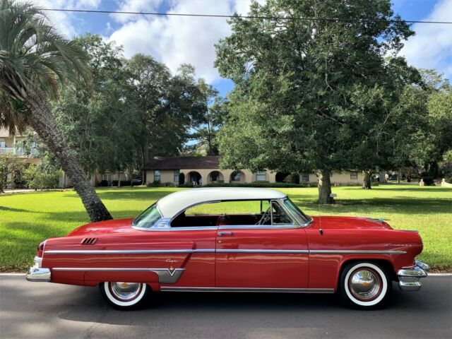 Lincoln Capri 1954 image number 30