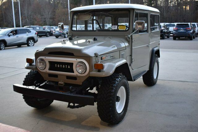 Toyota Land Cruiser 1972 image number 25