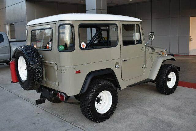 Toyota Land Cruiser 1972 image number 27