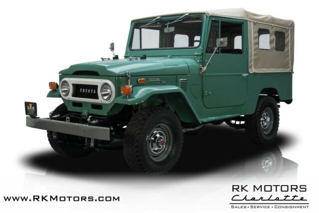 Toyota Land Cruiser 1972 image number 24