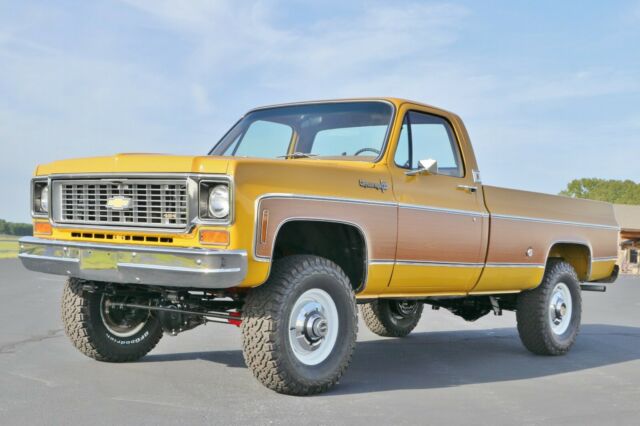 Chevrolet C/K Pickup 3500 1973 image number 10