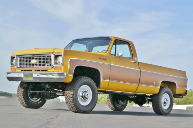 Chevrolet C/K Pickup 3500 1973 image number 11