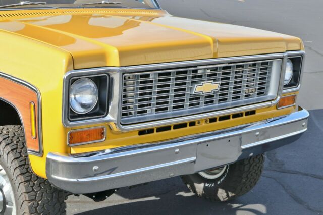 Chevrolet C/K Pickup 3500 1973 image number 2