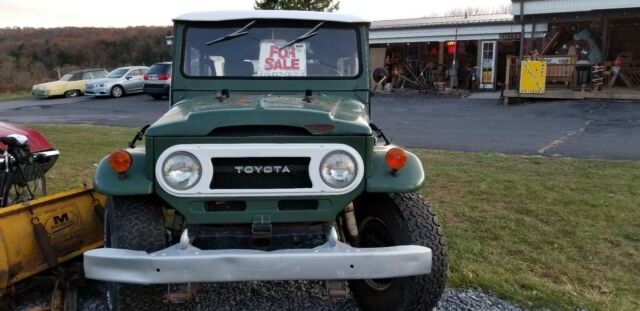 Toyota Land Cruiser 1974 image number 1