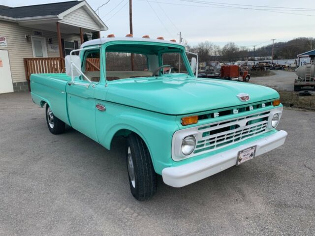 Ford F-250 1966 image number 1