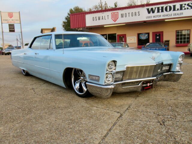 Cadillac DeVille 1968 image number 0