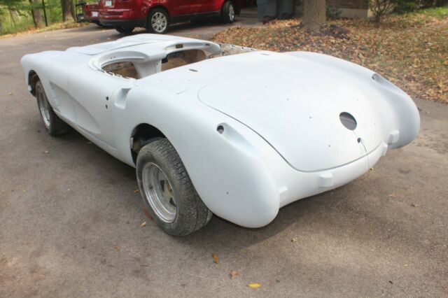 Chevrolet Corvette 1958 image number 1