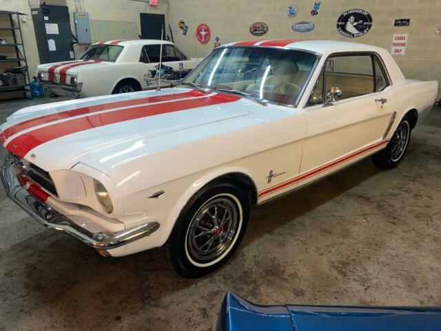 Ford Mustang 1965 image number 2