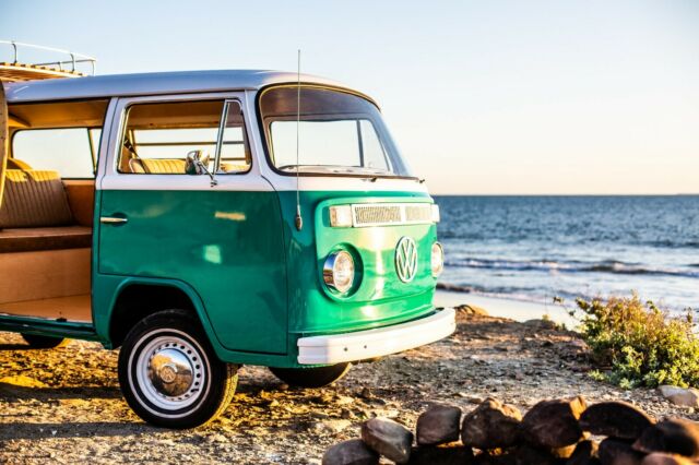 Volkswagen Bus/Vanagon 1973 image number 9