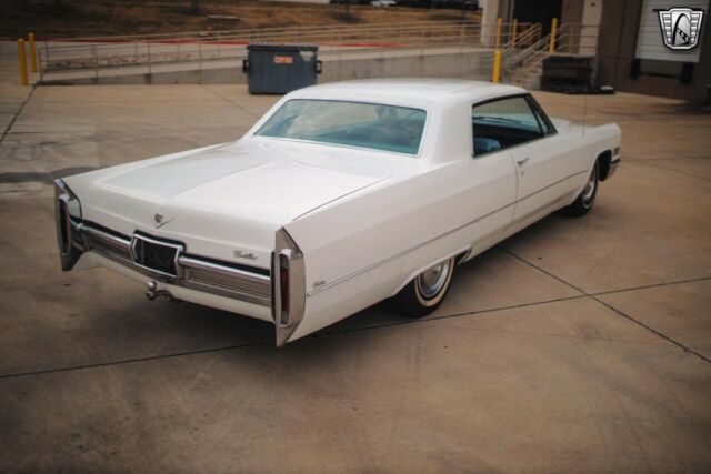 Cadillac Calais 1966 image number 17