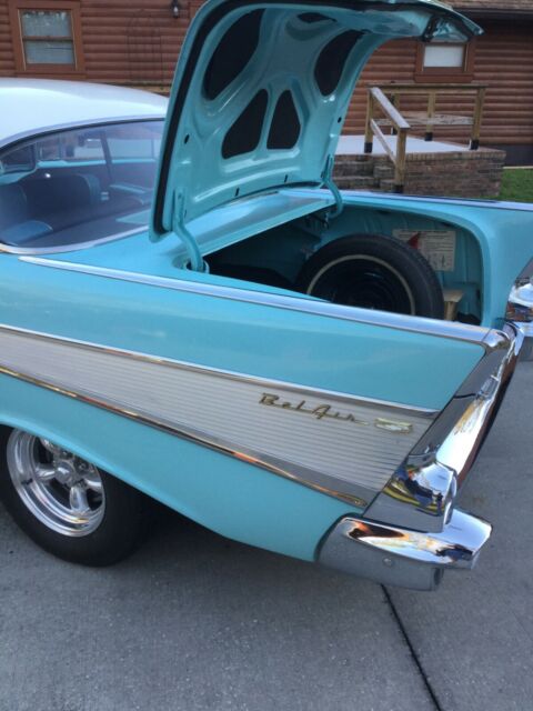 Chevrolet Bel Air/150/210 1957 image number 12