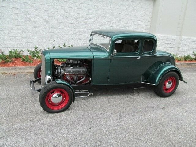 Ford 5 Window Coupe 1932 image number 18