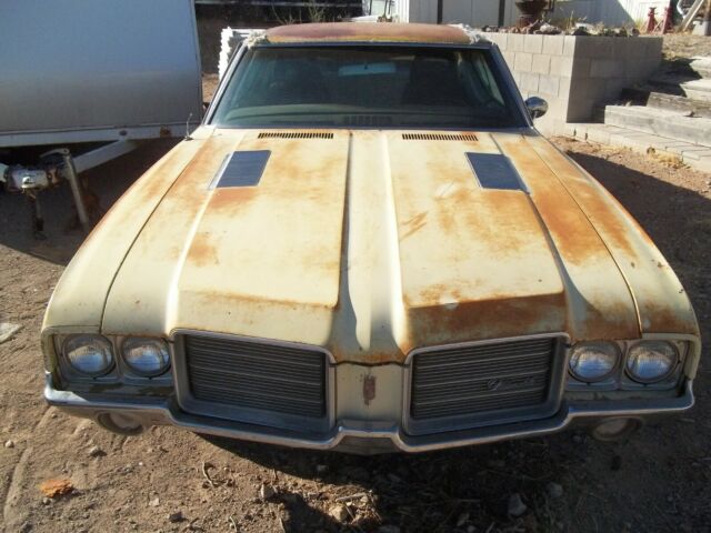 Oldsmobile Cutlass 1971 image number 0