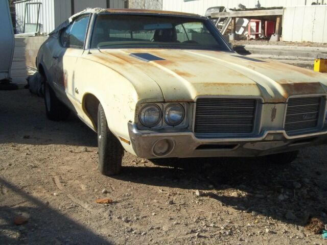 Oldsmobile Cutlass 1971 image number 27