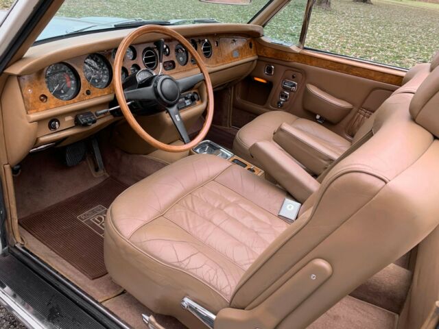 Rolls-Royce Corniche 1971 image number 37